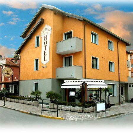 New Automatic Villa Daniela 산토바르톨로메오알마레 외부 사진